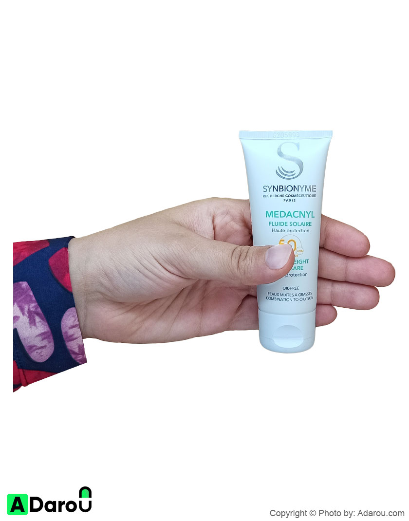 ضدآفتاب بی رنگ پوست مختلط تا چرب فاقد چربی SPF50 حجم40 میلی لیتر سین بیو نیم