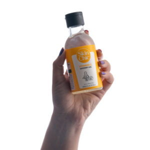 ژل شوینده بدن ویتامین C اسکین شیک-داروخانه آنلاین آدارو